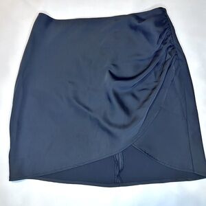 Forever 21 woman’s tulip mini skirt